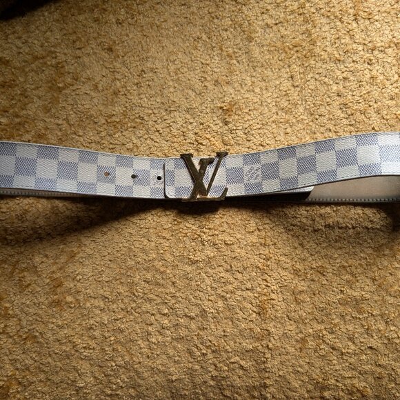 Louis Vuitton belt - Picture 1 of 5